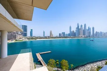4 bedroom penthouse for sale in One at Palm Jumeirah | Luxury Waterfront Penthouse with Iconic Sea Views 4 bedroom penthouse for sale in One at Palm Jumeirah. Luxury Waterfront Penthouse with Iconic Sea Views